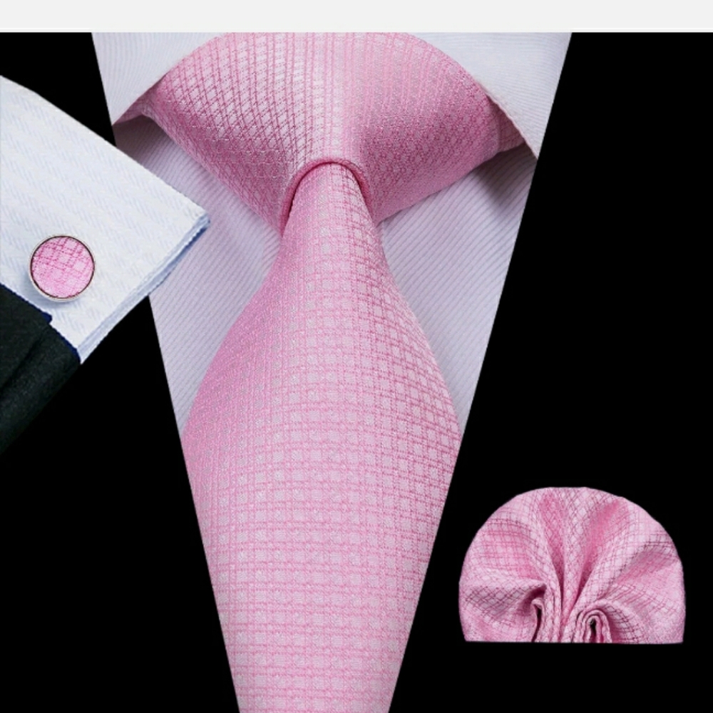 Men's Tie, Cuff Links and Pocket Handkerchief